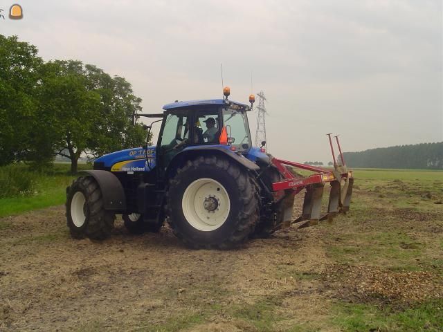 New Holland TM190 + 5-tands woelpoot